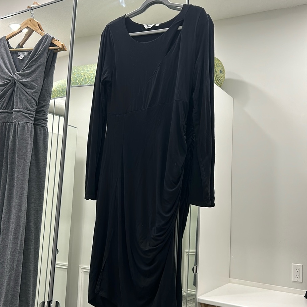 Thyme size Large midi Black dress